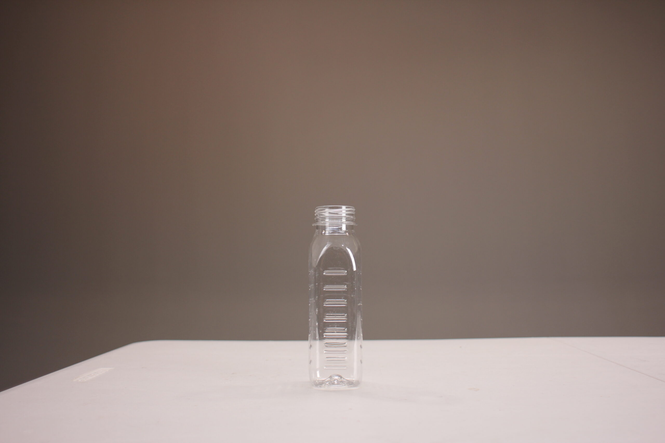 300ML SQUARE 38MM (LINES)