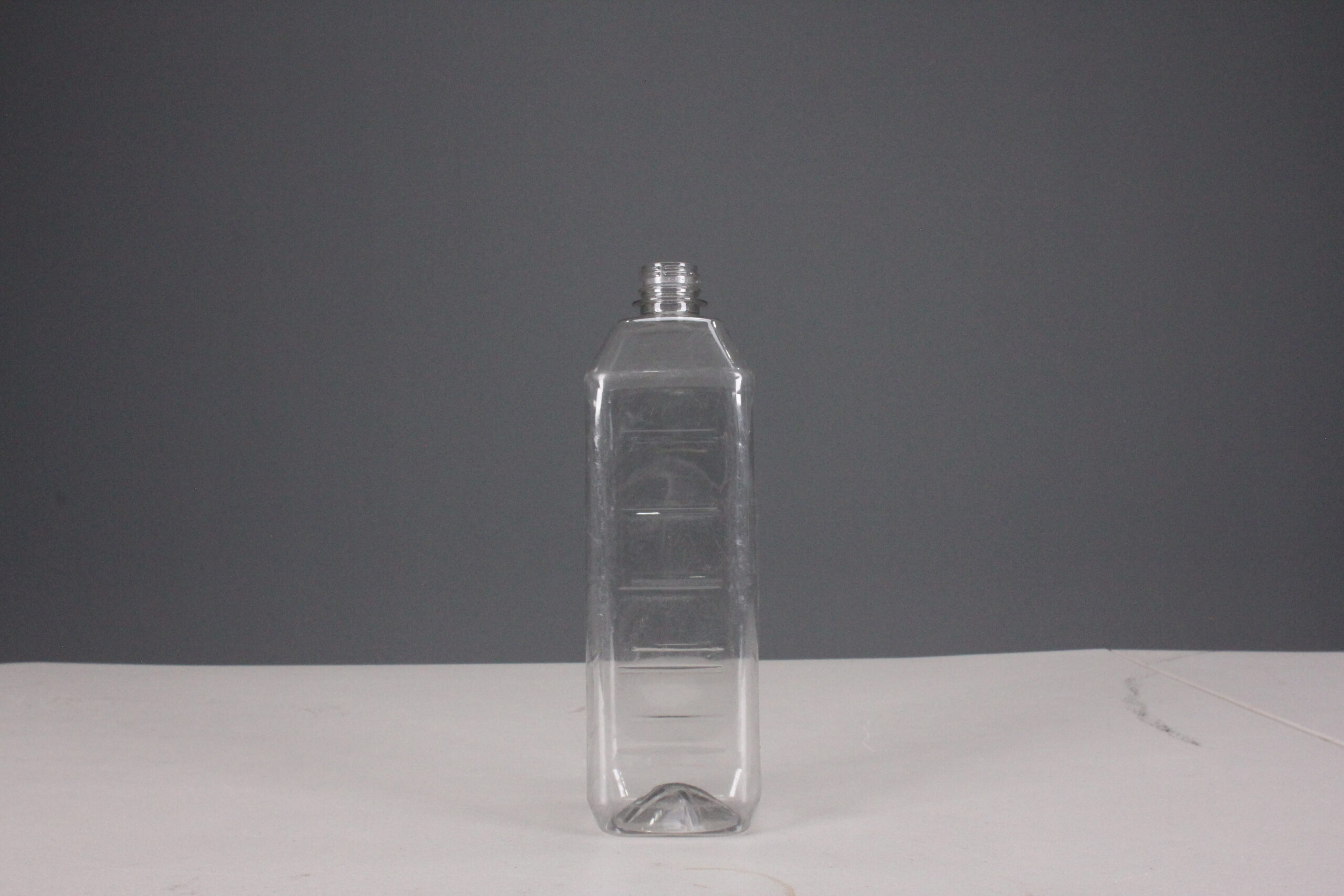 1L SQUARE 28MM 1881